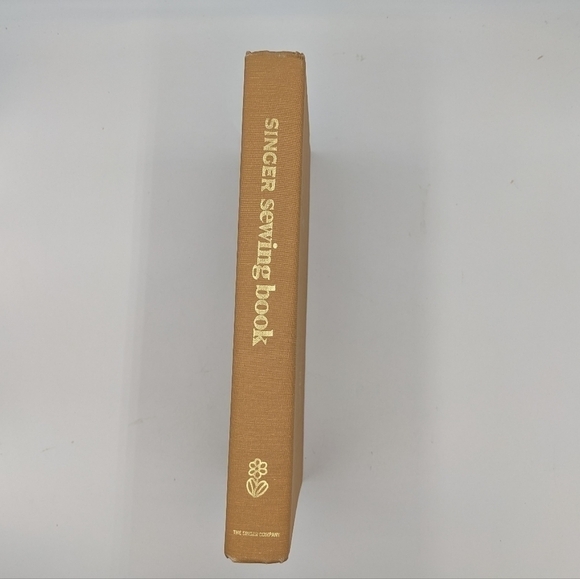 Vintage Singer Sewing Book How to Sew Technique Hardback Gladys Cunningham - Picture 2 of 8